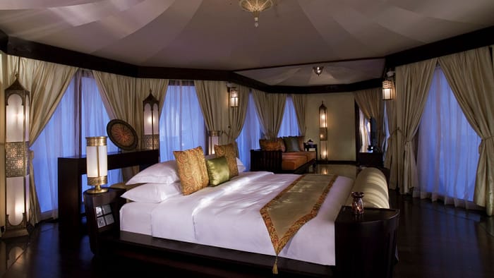 28114362-H1-BTAEAW_VR_0912_AlKhaimahlVilla-Bedroom_IMG001